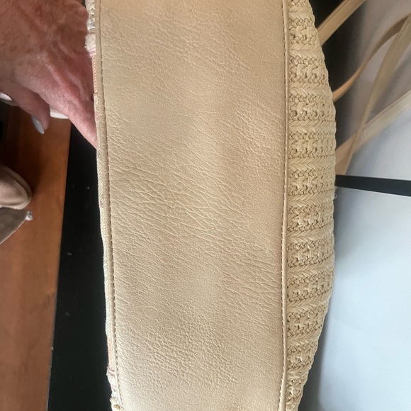 Sakroots Summer Peach Floral Tote Bag - Picture 5 of 5